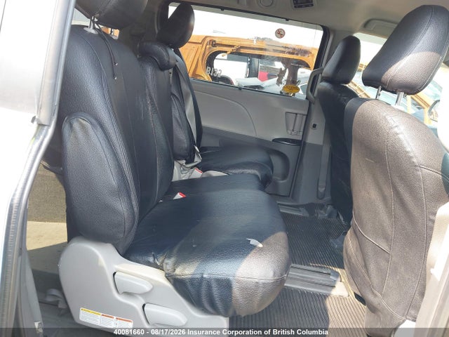 40081660 :رقم المزاد ، 5TDKK3DC0GS711021 vin ، 2016 Toyota Sienna Le مزاد بيع
