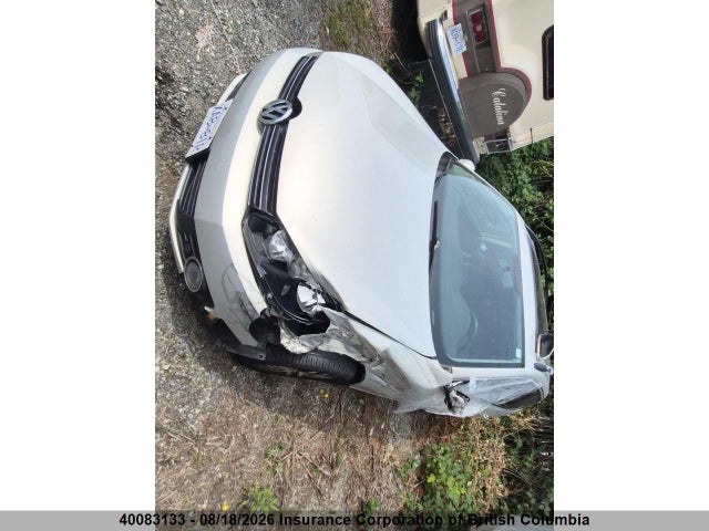 2011 Volkswagen Golf მანქანა იყიდება აუქციონზე, vin: 3VWPL8AJ0BM708211, აუქციონის ნომერი: 40083133