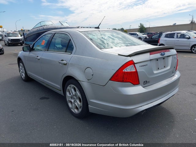 40083151 :رقم المزاد ، 3FAHP0HG7AR107392 vin ، 2010 Ford Fusion Se مزاد بيع
