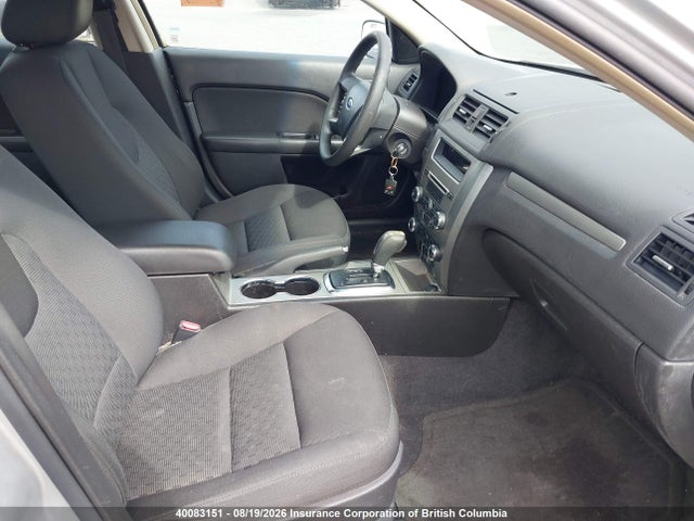 40083151 :رقم المزاد ، 3FAHP0HG7AR107392 vin ، 2010 Ford Fusion Se مزاد بيع