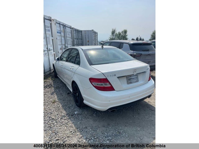 2011 Mercedes-benz C 300 4mati მანქანა იყიდება აუქციონზე, vin: WDDGF8BB5BA526721, აუქციონის ნომერი: 40083175