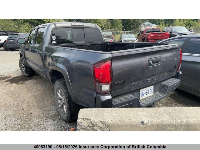 40083190 :رقم المزاد ، 5TFDZ5BN2JX031739 vin ، 2018 Toyota Tacoma Dbl Cab/sr5/trd Sport/or مزاد بيع