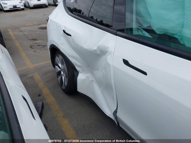 Tesla Model Y 2023 LRWYGDFD1PC967819 Image 6