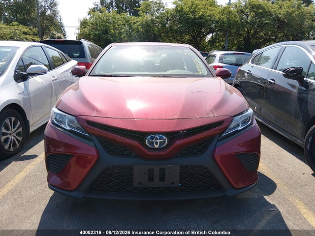 2018 Toyota Camry Hybrid/le/xle/se მანქანა იყიდება აუქციონზე, vin: 4T1B21HK4JU510582, აუქციონის ნომერი: 40082316