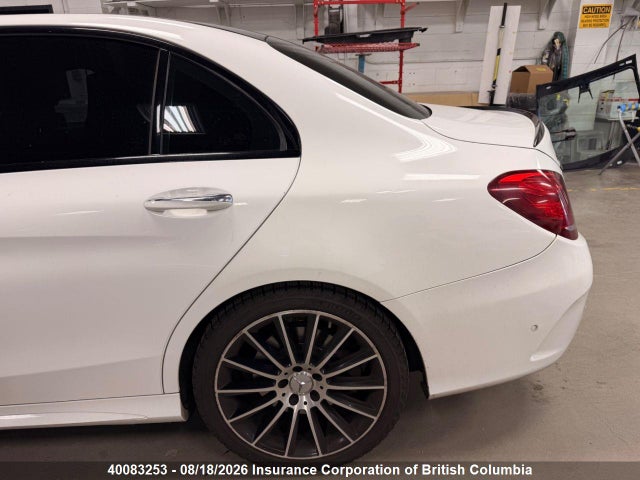 2017 Mercedes-benz C 43 4mati Amg მანქანა იყიდება აუქციონზე, vin: 55SWF6EBXHU184980, აუქციონის ნომერი: 40083253