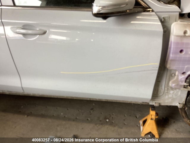 Genesis G70 2022 KMTG54TE2NU084810 Image 19