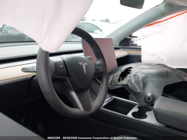 Tesla Model Y 2024 7SAYGDEE3RF015734 Image 11