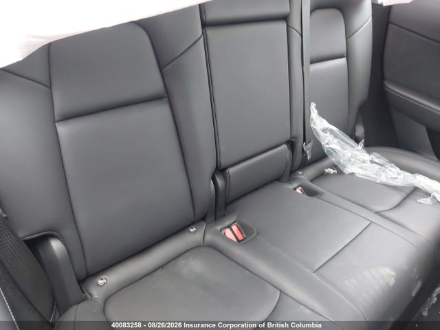 Tesla Model Y 2024 7SAYGDEE3RF015734 Image 8