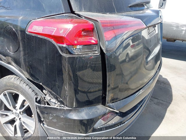 40083376 :رقم المزاد ، 2T3ZFREV3JW460233 vin ، 2018 Toyota Rav4 مزاد بيع