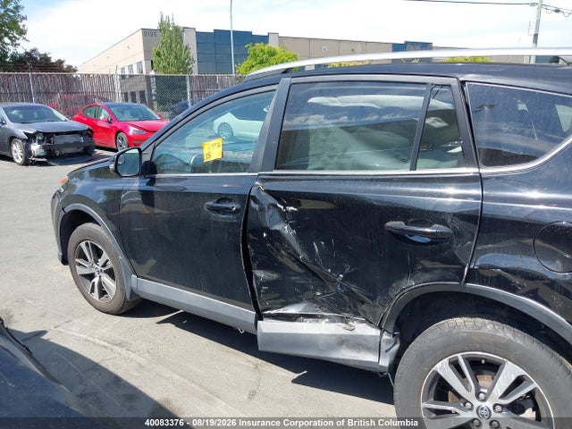 40083376 :رقم المزاد ، 2T3ZFREV3JW460233 vin ، 2018 Toyota Rav4 مزاد بيع