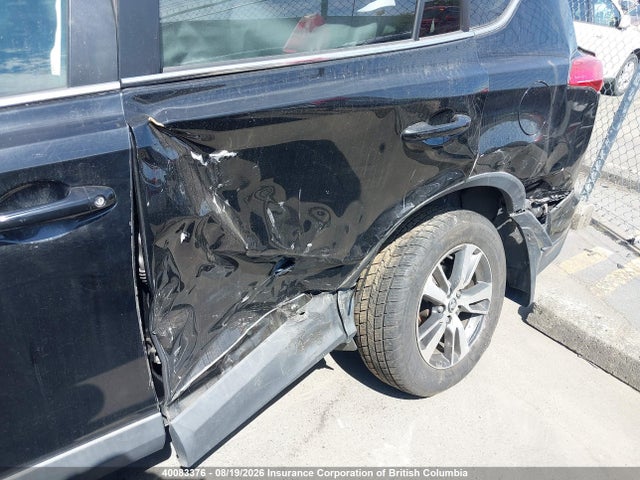 40083376 :رقم المزاد ، 2T3ZFREV3JW460233 vin ، 2018 Toyota Rav4 مزاد بيع