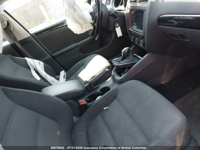3VWD67AJXGM381862 Volkswagen JETTA SE