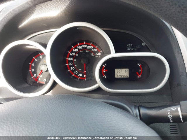 40083486 :رقم المزاد ، 2T1LE4EE6AC013966 vin ، 2010 Toyota Matrix مزاد بيع