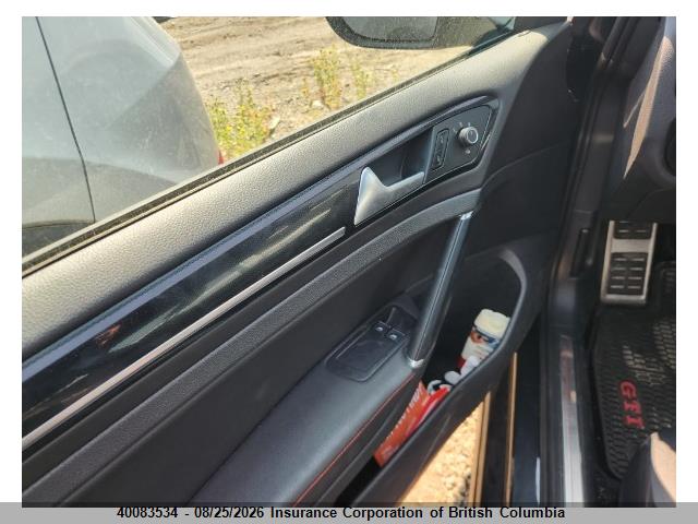 3VWYT7AU1FM022385 Volkswagen GTI