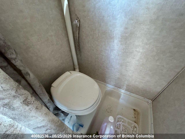 40083536 :رقم المزاد ، 4WYH27A1961707572 vin ، 2006 R-vision Trail-lite Bantam مزاد بيع