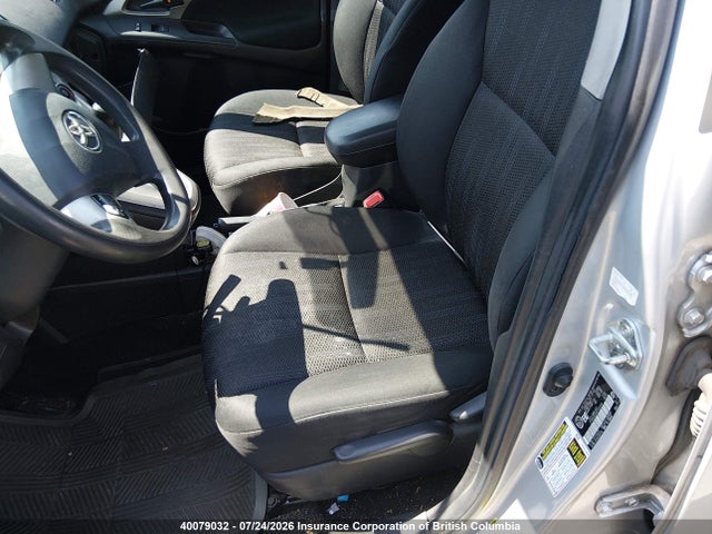 Toyota Matrix S 2014 2T1KU4EEXEC132348 Image 5