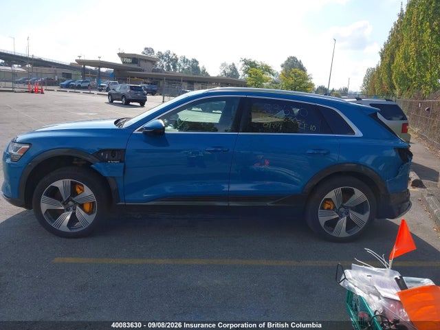 40083630 :رقم المزاد ، WA1VAAGE2KB011156 vin ، 2019 Audi E-tron Prestige مزاد بيع