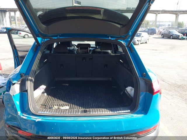 40083630 :رقم المزاد ، WA1VAAGE2KB011156 vin ، 2019 Audi E-tron Prestige مزاد بيع