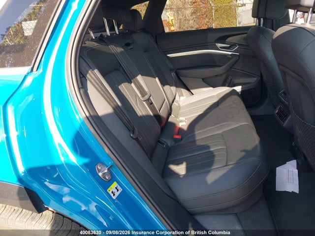 40083630 :رقم المزاد ، WA1VAAGE2KB011156 vin ، 2019 Audi E-tron Prestige مزاد بيع