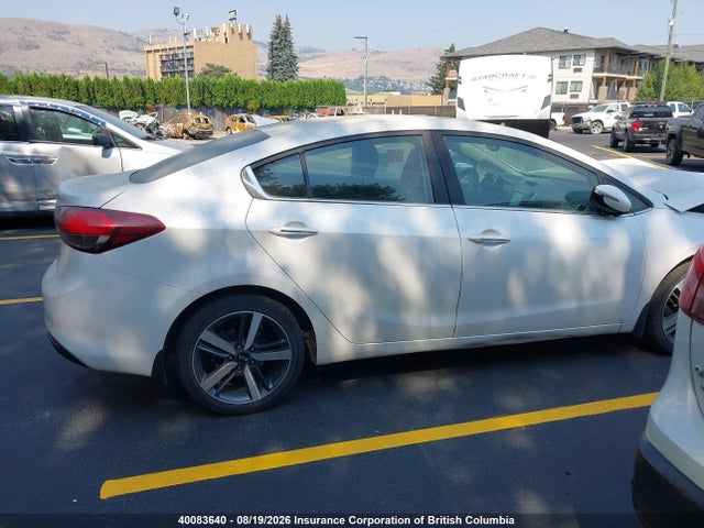 2017 Kia Forte მანქანა იყიდება აუქციონზე, vin: 3KPFL4A83HE056305, აუქციონის ნომერი: 40083640