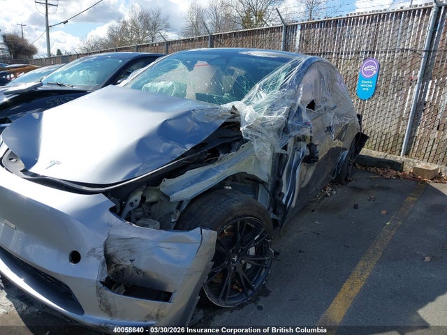 2025 Tesla Model Y მანქანა იყიდება აუქციონზე, vin: 7SAYGDEE6SF288883, აუქციონის ნომერი: 40058640