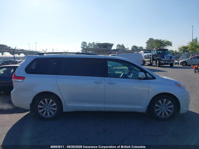 Продажа на аукционе авто 2013 Toyota Sienna Xle/limited, vin: 5TDDK3DC5DS063390, номер лота: 40083811