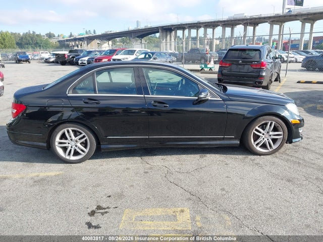 2012 Mercedes-benz C 250 4matic მანქანა იყიდება აუქციონზე, vin: WDDGF8FB4CA692241, აუქციონის ნომერი: 40083817