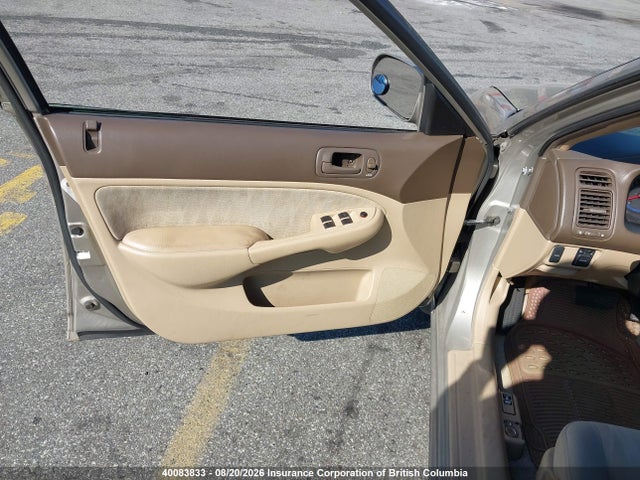 40083833 :رقم المزاد ، 2HGES16604H900143 vin ، 2004 Honda Civic مزاد بيع