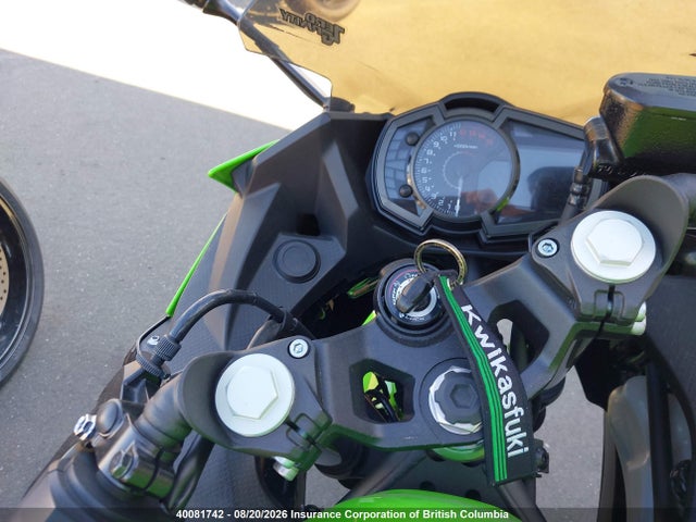 JKAEXKG11JDA05999 Kawasaki EX400
