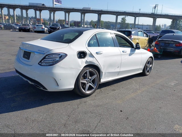 40083861 :رقم المزاد ، 55SWF4KB1JU269950 vin ، 2018 Mercedes-benz C 300 4matic مزاد بيع