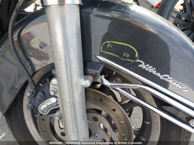 40083864 :رقم المزاد ، 5HD1FCW134Y621915 vin ، 2004 Harley-davidson Flhtcui مزاد بيع