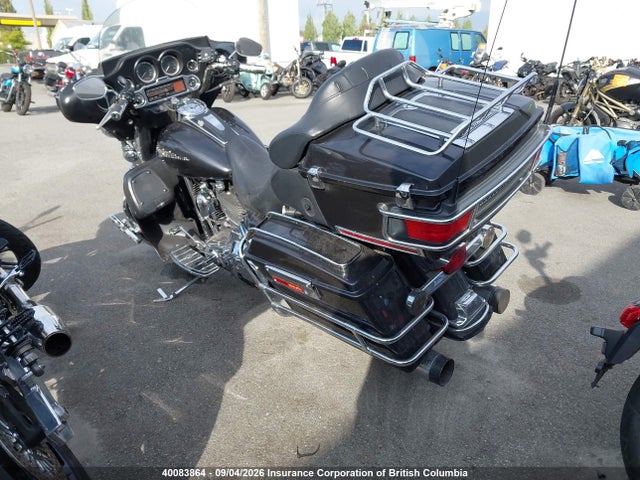40083864 :رقم المزاد ، 5HD1FCW134Y621915 vin ، 2004 Harley-davidson Flhtcui مزاد بيع