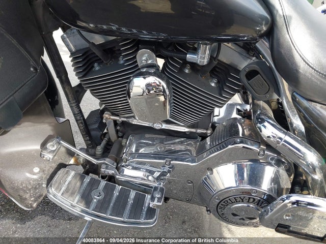 40083864 :رقم المزاد ، 5HD1FCW134Y621915 vin ، 2004 Harley-davidson Flhtcui مزاد بيع