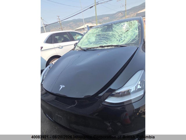 2021 Tesla Model Y მანქანა იყიდება აუქციონზე, vin: 5YJYGDEDXMF123443, აუქციონის ნომერი: 40083921