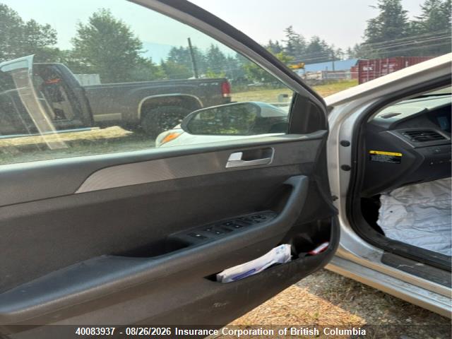 Hyundai SONATA SE 2016 5NPE24AF4GH272946 Image 12