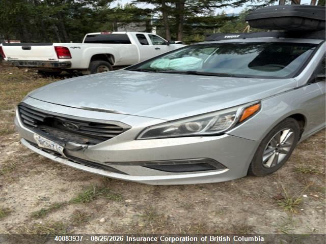 Hyundai SONATA SE 2016 5NPE24AF4GH272946 Image 2