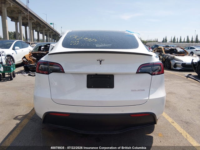 7SAYGDEF8NF576157 Tesla Model Y
