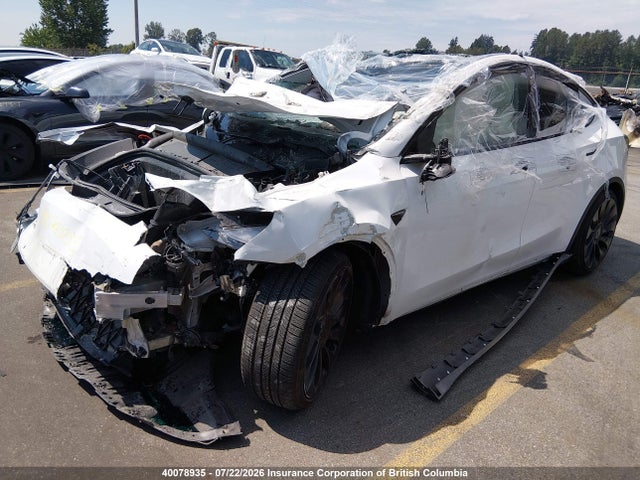 7SAYGDEF8NF576157 Tesla Model Y