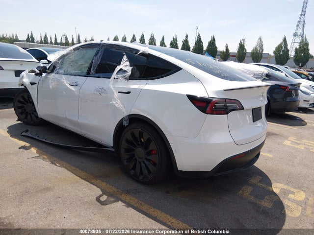 7SAYGDEF8NF576157 Tesla Model Y