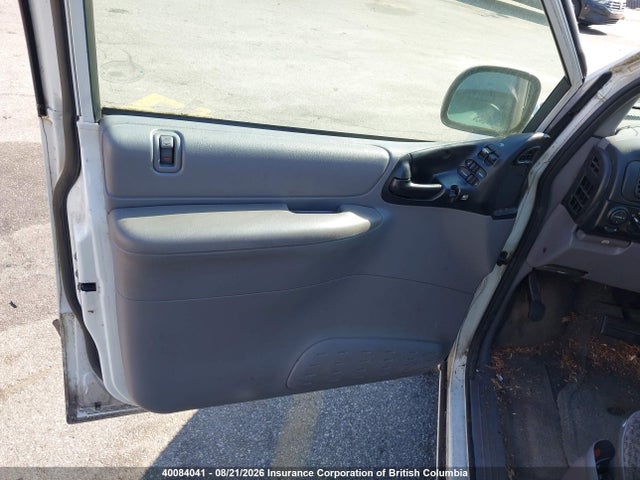 Продаж на аукціоні авто 2000 Dodge Caravan, vin: 2B4GP2539YR605156, номер лоту: 40084041