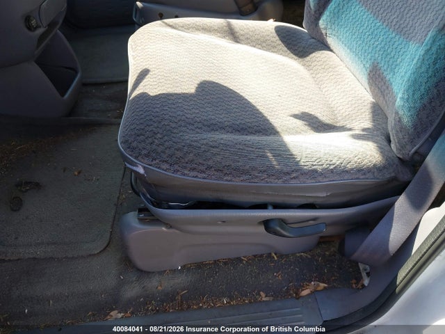 Продаж на аукціоні авто 2000 Dodge Caravan, vin: 2B4GP2539YR605156, номер лоту: 40084041