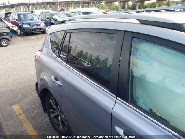 Toyota RAV4 LE 2018 2T3BFREV5JW804601 Image 14