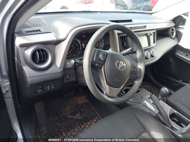 Toyota RAV4 LE 2018 2T3BFREV5JW804601 Image 16