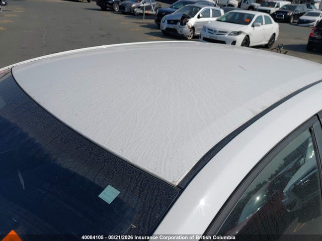 5YFBPMBE9MP210483 Toyota COROLLA LE
