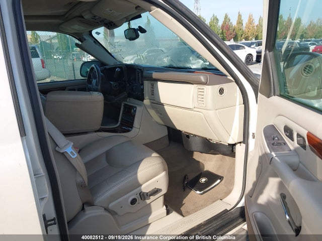 2004 Cadillac Escalade Ext მანქანა იყიდება აუქციონზე, vin: 3GYEK62N74G137735, აუქციონის ნომერი: 40082512
