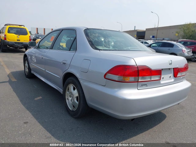 40084143 :رقم المزاد ، 1HGCG16502A005957 vin ، 2002 Honda Accord Ex مزاد بيع