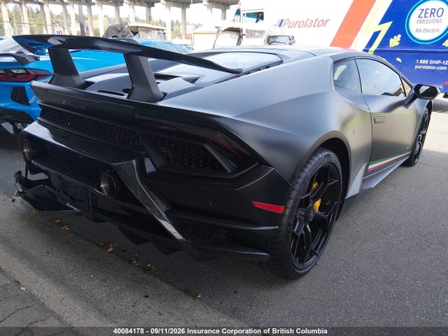 Lamborghini Huracan Performante 2019 ZHWCD4ZF9KLA12319 Image 3