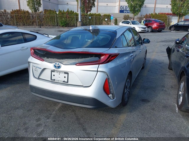 Toyota Prius 2021 JTDKAMFP6M3186973 Image 4