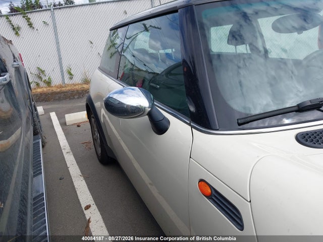 Продажа на аукционе авто 2005 Mini Cooper, vin: WMWRC33415TC57320, номер лота: 40084187