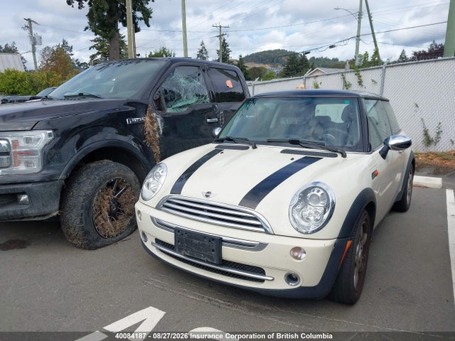Продажа на аукционе авто 2005 Mini Cooper, vin: WMWRC33415TC57320, номер лота: 40084187